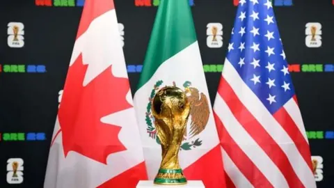 曼联官网根据信仰需求，更新多古姓名为“奇纳扎埃克佩雷”